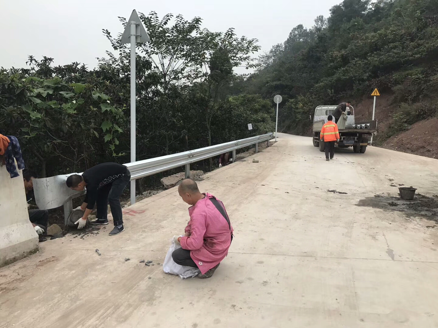 波形护栏怎么验收？？？？？？